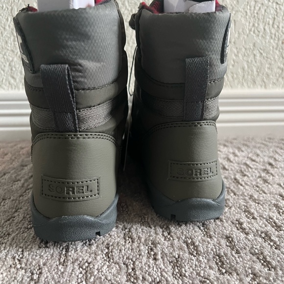 Sorel boots - Picture 5 of 7